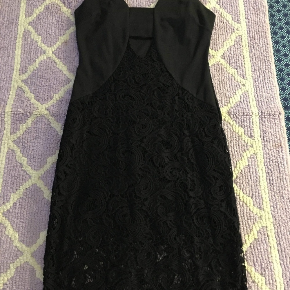 Dress - Picture 3 of 4